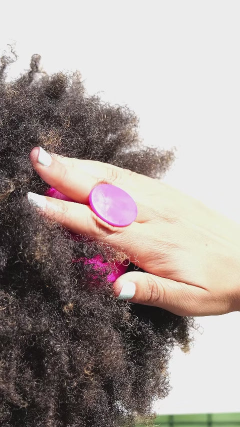 Vidéo de la texture des cheveux crepus de Lauren